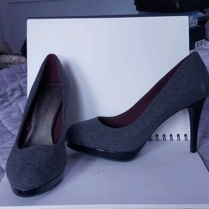 Business casual heels